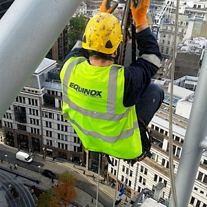 Equinox Carries out Re-Coating Works at Canary Wharf