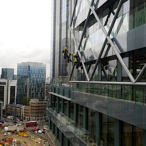 Equinox Carries out Re-Coating Works at Canary Wharf