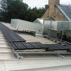 Equinox Installs Rooftop Walkways at Dumbarton Sheriff Court