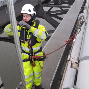 Equinox carries out emergency NDT inspections on the Forth Road Bridge