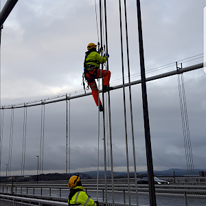 Equinox carries out emergency NDT inspections on the Forth Road Bridge