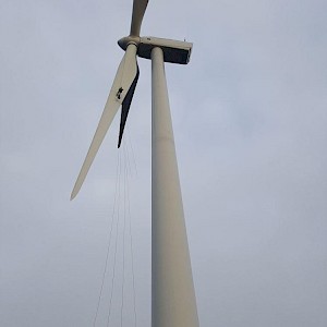 Equinox Maintains Wind Turbine in Dumfries, Scotland