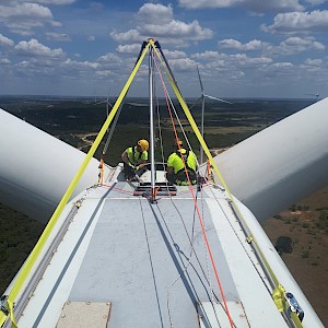 Equinox Restores Wind Turbine Nacelle Hubs in Texas, USA