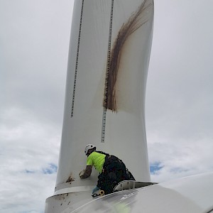 Equinox Cleans Wind Turbine After Oil Leak in Puerto Rico