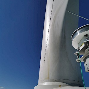 Equinox Decontaminates Wind Turbines After Oil Leaks in Montana