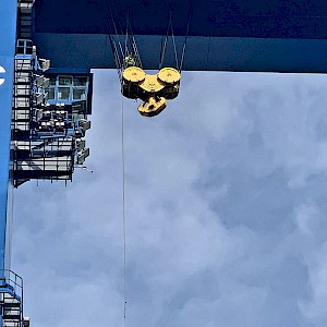 Equinox Carries Out Crane Wire Inspection & Survey